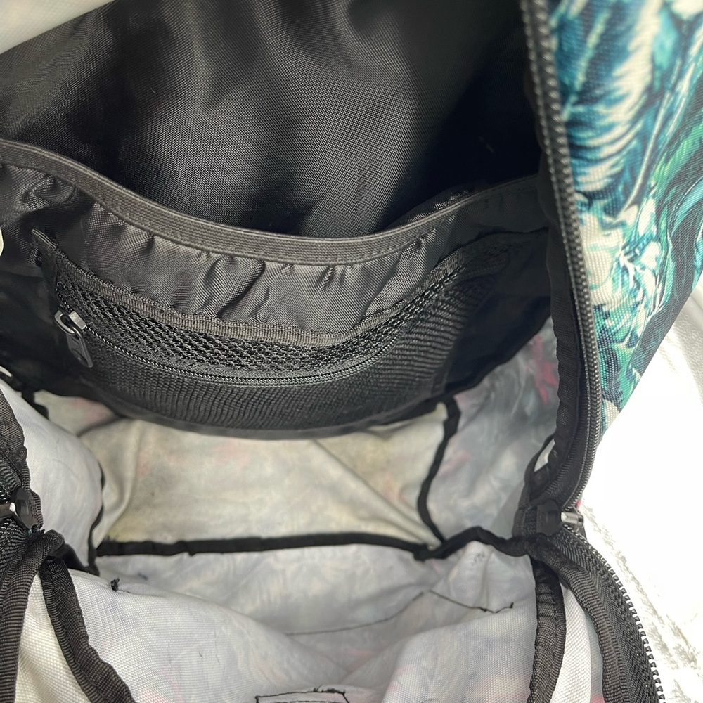 Vans Tropical Print Backpack - Picture 5 of 9